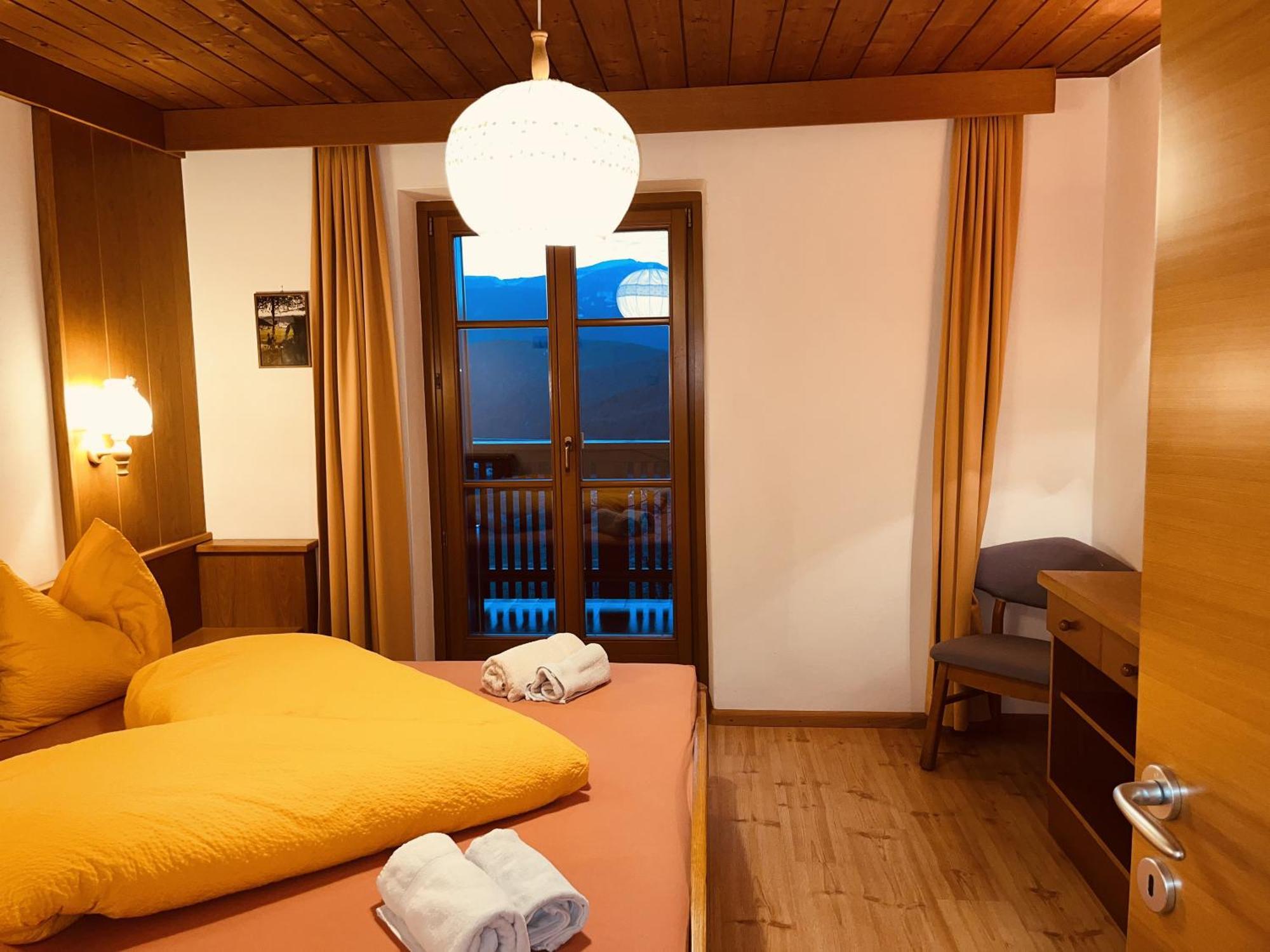 Residence Zirmer Wohnung Wasser กัสเตลรอตโต ภายนอก รูปภาพ