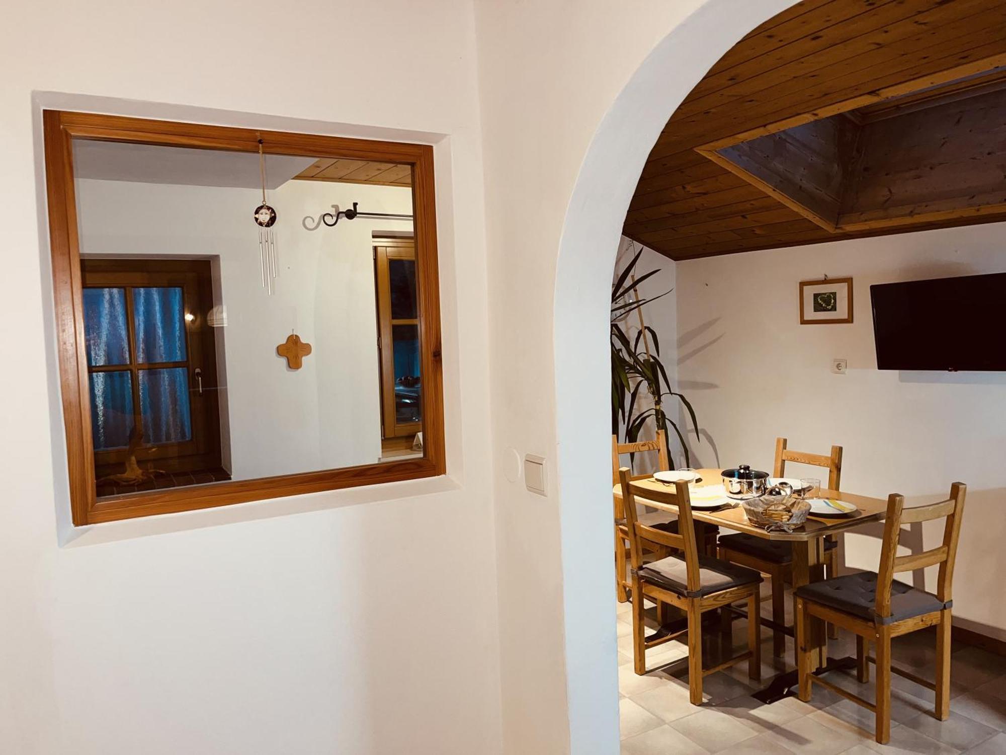 Residence Zirmer Wohnung Wasser กัสเตลรอตโต ภายนอก รูปภาพ